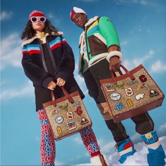 Coach Field Tote In Signature Canvas With Patches Retail $595 C6846 w/Dust Bag - Picture 8 of 8